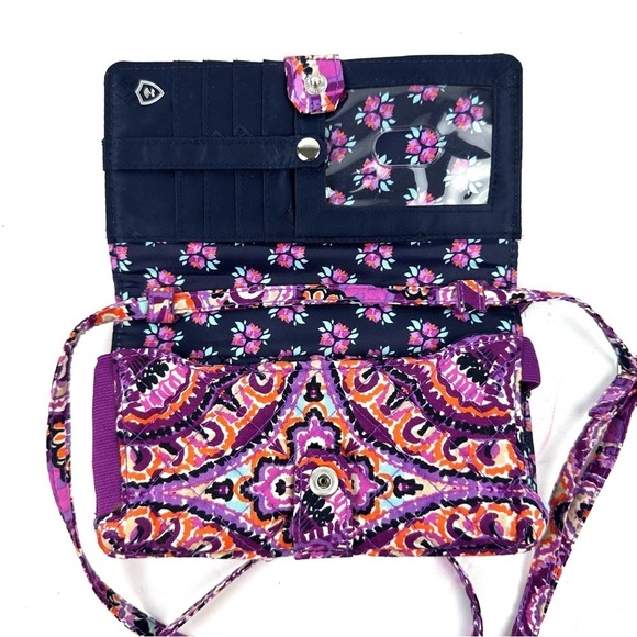 Vera Bradley Riley Crossbody Wallet Dreamy Quilted Floral RFID Handbag - Picture 3 of 10